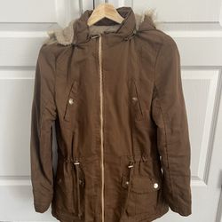 Woman Coat Size Medium 