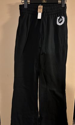 BRAND NEW BLACK & WHITE WOMEN PINK VICTORIA’S SECRET SWEATPANTS SIZE XS