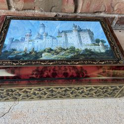 VTG Henry Lambertz Ltd Ed Konigliches Schloss Neuschwanstein Germany Collector's Hinged Cookie Tin