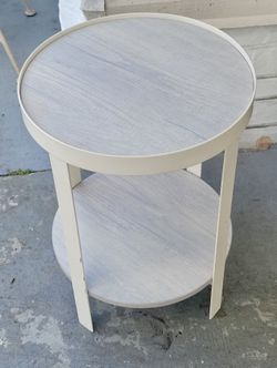 Cute Side Table..wood And Metal Frame!
