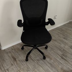 Nominer Desk Chair 