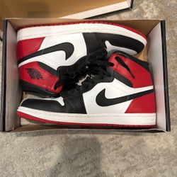 Jordan 1 Black Toe ( 2013) Sz 12 - Like New!! 