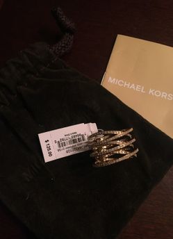 New Michael Kors Sparkle Ring size 7