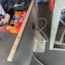 iMac Apple Computer Does Not Boot 