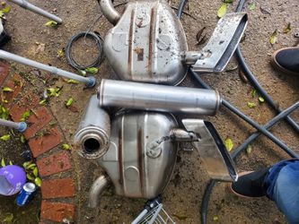 Muffler set