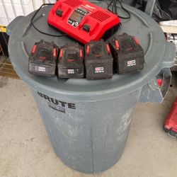 MILWAUKEE BATTERIES HD 12.0 ANd XC 8.0 AND RAPID CHARGER