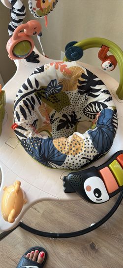Fisher Price- jumping jungle