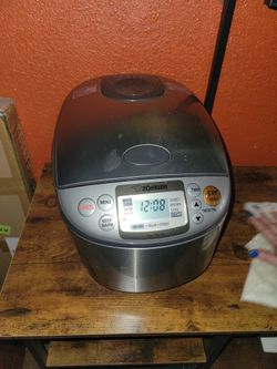 Zojirushi Rice Cooker