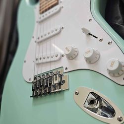 Mint Green Leo Jaymz Stratocaster *New In Box*
