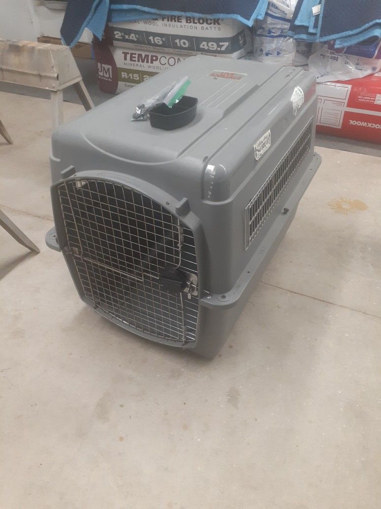 Large 40" Sky Kennel Ultra Petmate for Sale in Laguna Woods, CA OfferUp