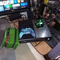 Xbox One Battery Rechargable  10games One Remote 
