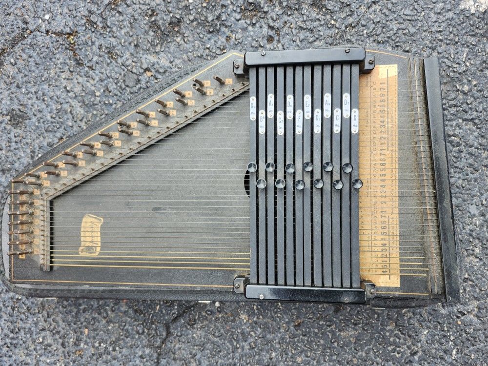 Oscar Schmidt Autoharp - Made in USA