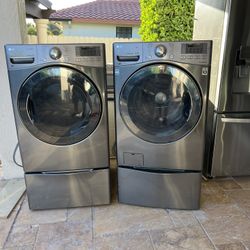 LG Washer And Dryer Combo