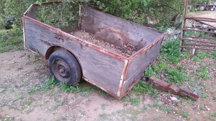 Small utility trailer