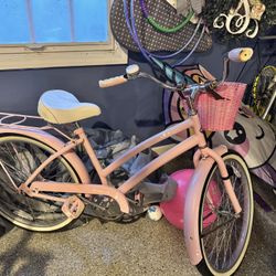 Pink 24" Huffy Nassau kids'/ladies' cruiser bike