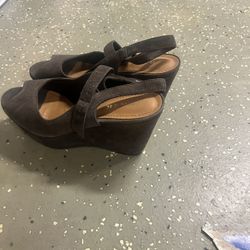 Women’s dress heels 