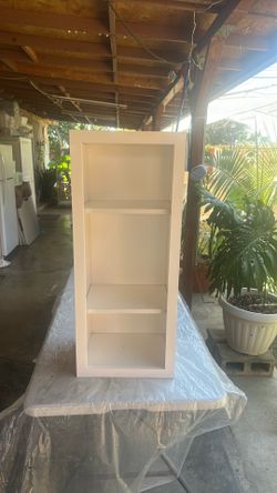 Kitchen cabinet