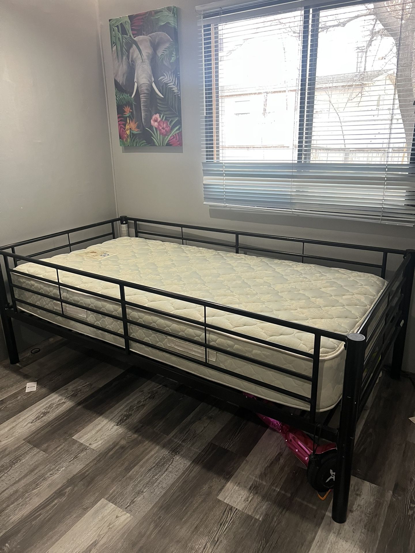 Twin Bed With Frame