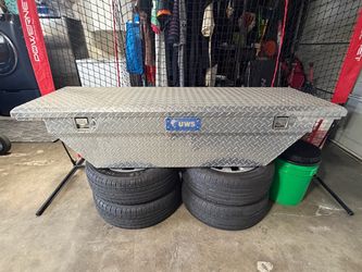 UWS Aluminum Diamond Plate Truck Tool Box