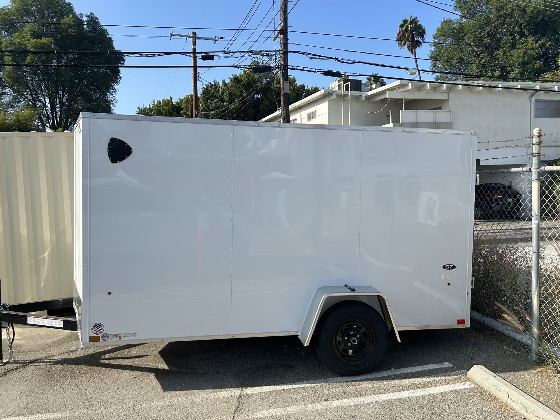 2025 clean title  6x12 Look Enclosed Trailer  Brand new 3200