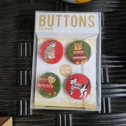 4 Adorable Buttons Great On Kids Clothes Kitties All Different