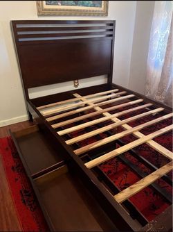 Vintage FULL sized Bed  Frame Set Antique