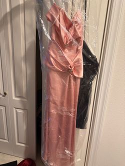 Beautiful pink gown size 4
