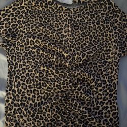Ridged leopard print top