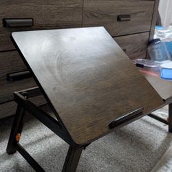 Move Out Sell : Laptop Table 