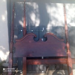 Queen Size 4 poster Cherry Wood Bed Frame 