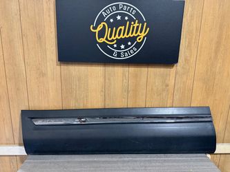 2016 2017 2018 2019 Ford Explorer Driver Side Left Side Front Door Molding