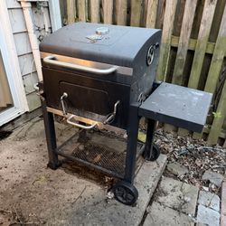 Charcoal grill 