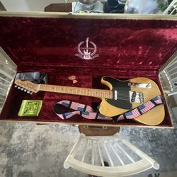 Fender New American Vintage 52 Telecaster Butterscotch Blonde