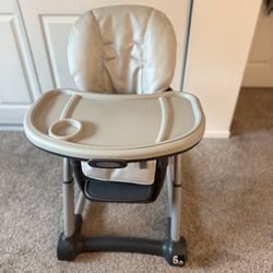 Graco Baby High Chair – Excellent Condition