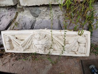 Lion exterior garden wall plaque