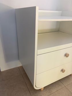 Baby changing table - IKEA