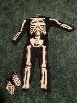 Kids skeleton costume medium