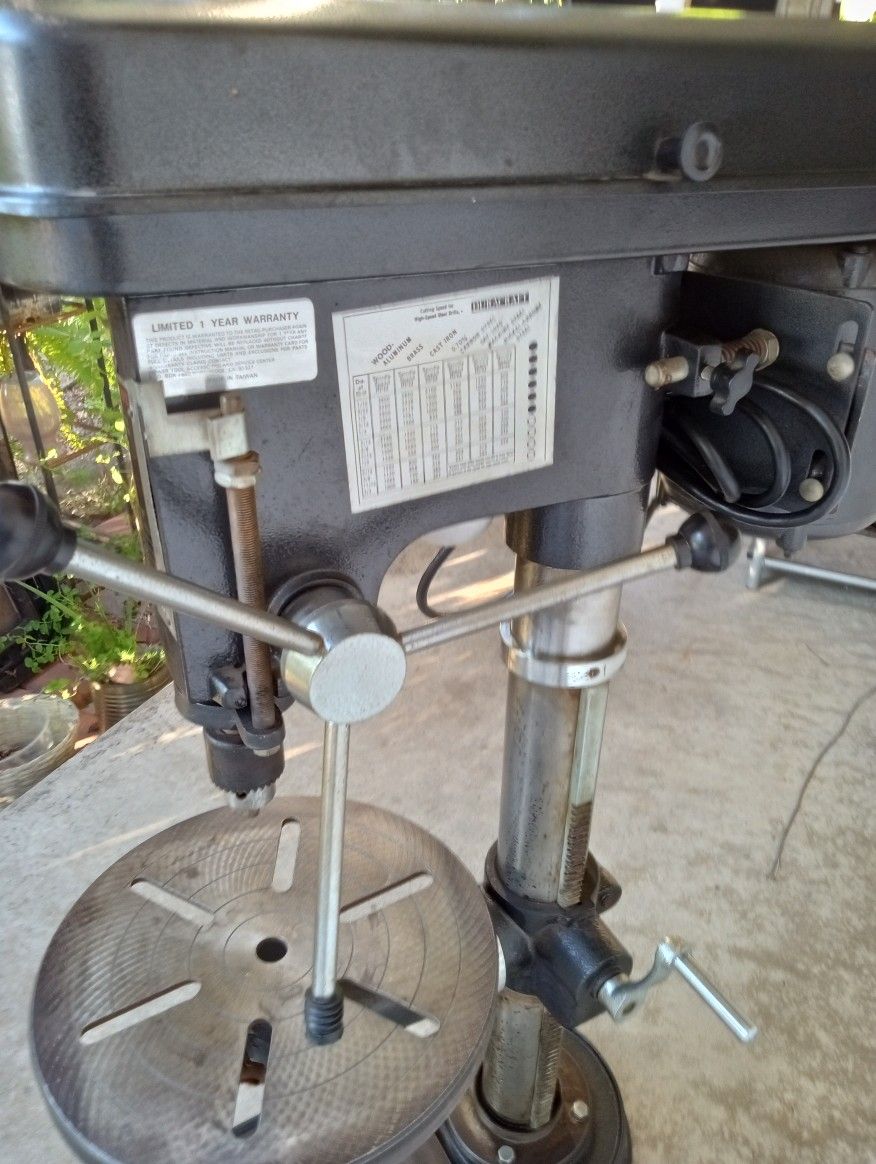 DURACRAFT DRILL PRESS MODEL 40160