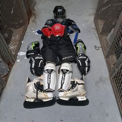 Adult Men's Hockey Equipment And Carry Bag