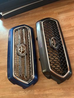Toyota tacoma. Grille. OEM. PARTS