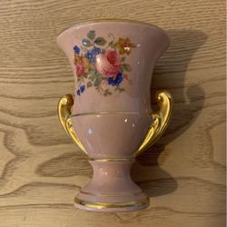 Vintage Victorian Style Vase with flowers and gold trim 4-1/2”   A21