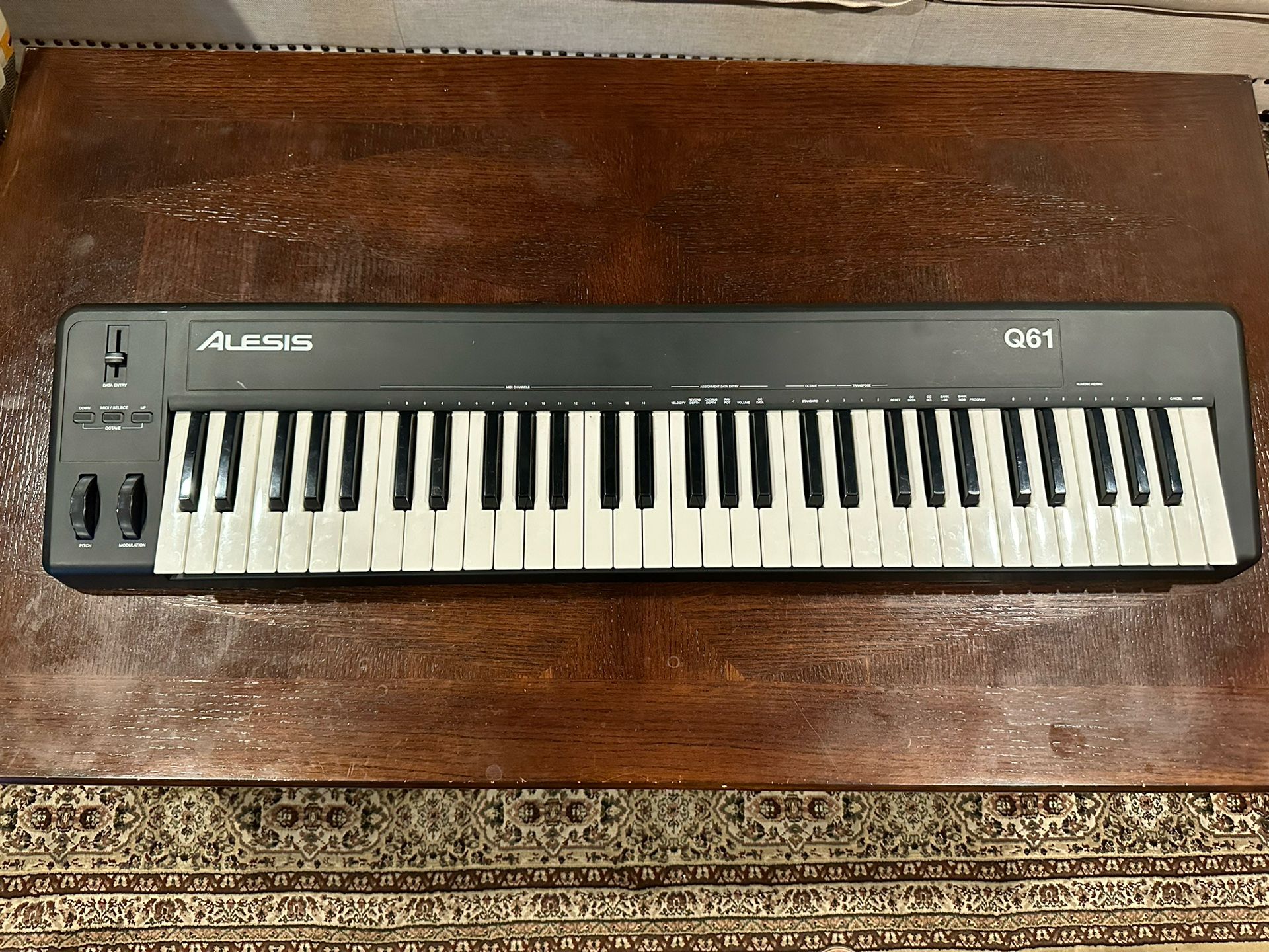 Alesis Q61 Midi Controller
