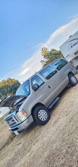 2010 ford Econoline E350 $1500