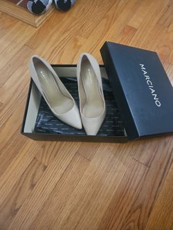 Guess by Marciano