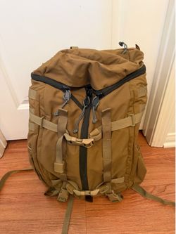 Mystery Ranch 3 Day Assault Pack (3DAP) – Made in USA – Coyote/Tan