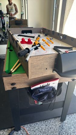 🔥 3-in-1 Game Table – Pool, Air Hockey & Foosball – Like New! 🔥