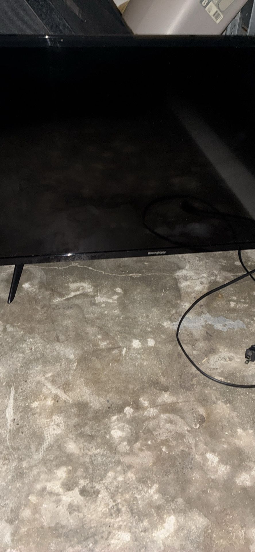 32’’ Westinghouse Roku TV