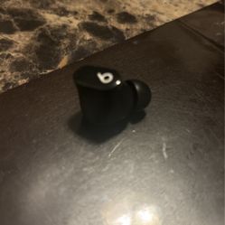 Beats Studio Buds black 
