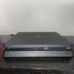 PS4 Slim