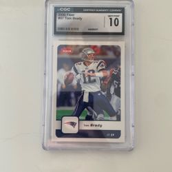 2006 Tom Brady #57 Fleer CGC 10